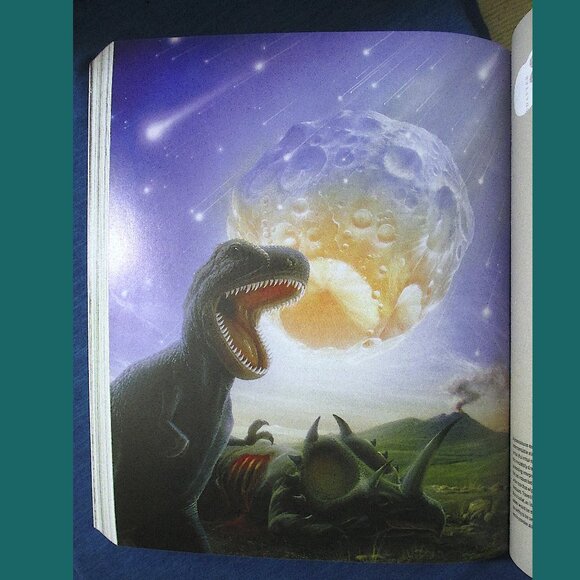 Book: A Short History of Nearly Everything by Bill Bryson - Picture 11 of 15